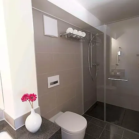 מלון דירות Mavo Hospitality Esslingen Berliner Strasse 3*