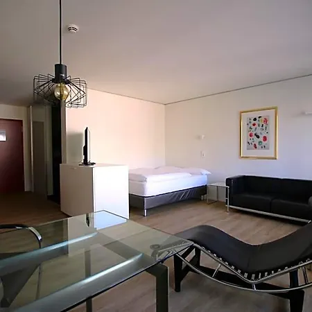Mavo Hospitality Esslingen Berliner Strasse מלון דירות