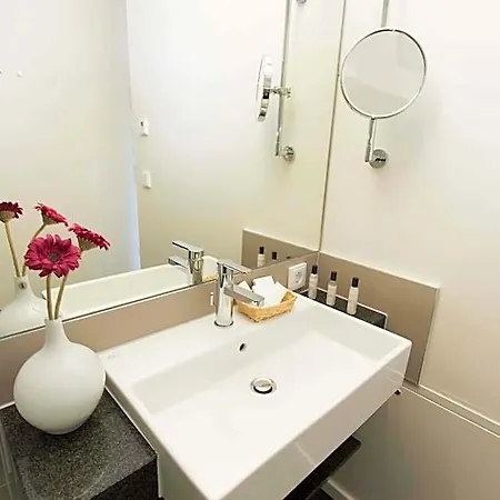 Mavo Hospitality Esslingen Berliner Strasse מלון דירות